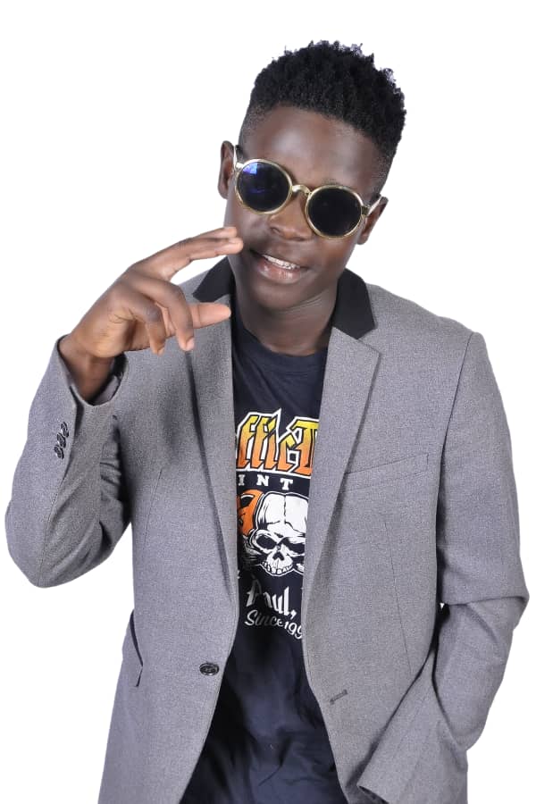 Pati Mike | Free Music, Mp3, Song Downloads, Video and Biography - LuoTunes.Com
                        